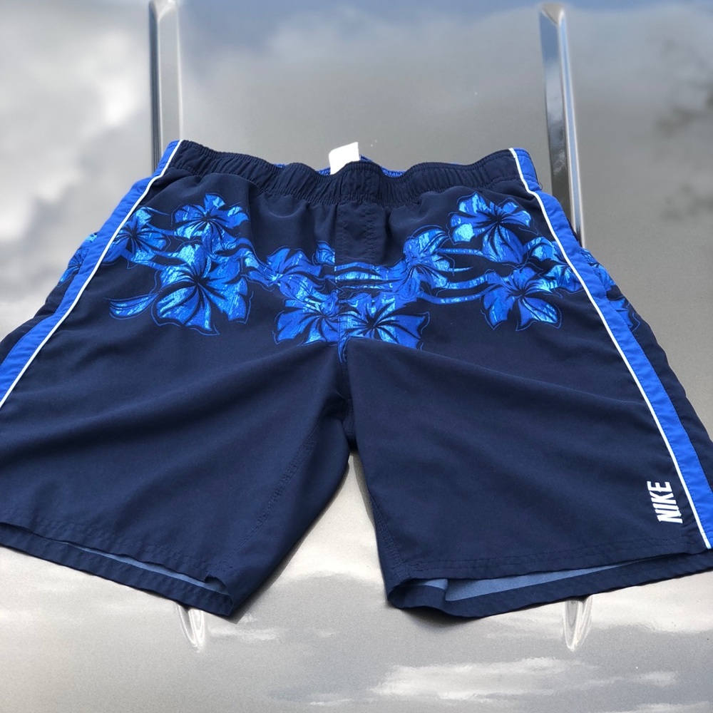 Nike floral Shorts